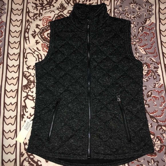 Vest - Picture 3 of 5
